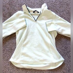 The North face pullover